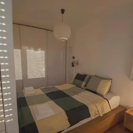 Apartman Urban Corner With A Story