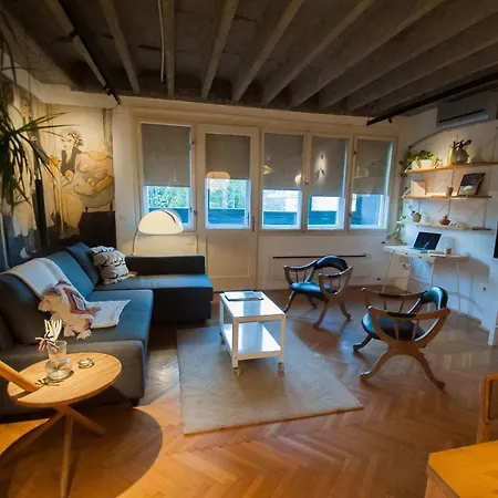 Urban Corner With A Story Appartement Belgrado